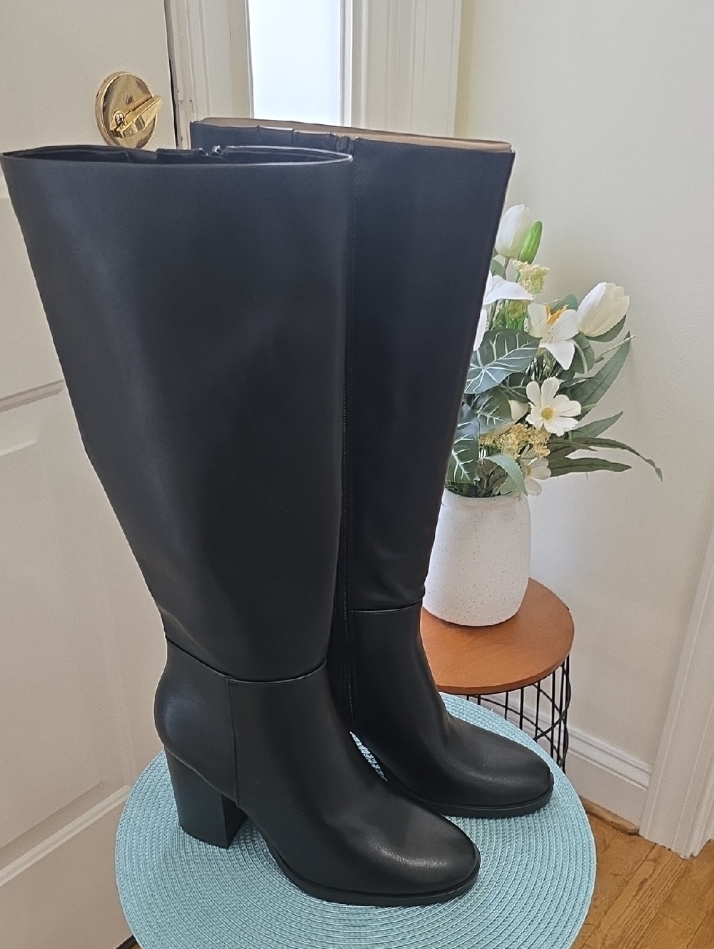 UNISA Brand Women's Tall Black "Leather" Heeled Boots Size 7